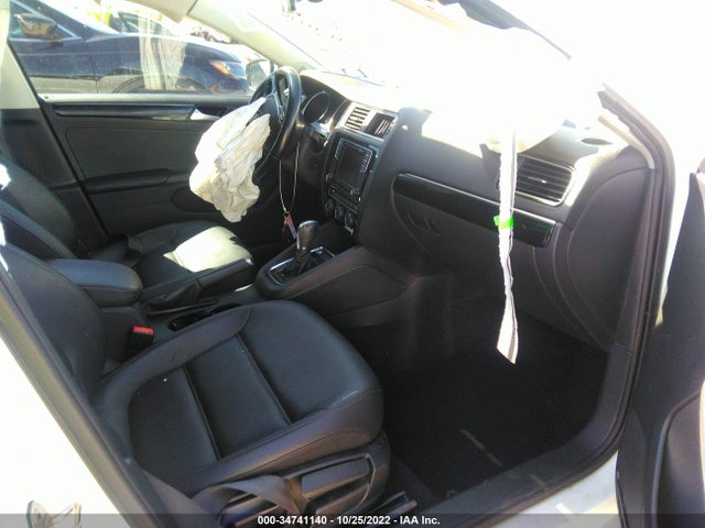 3VWL17AJ4HM392576 Volkswagen Jetta 1.8t Sel