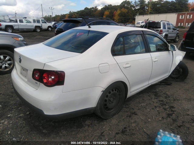 2009 VOLKSWAGEN JETTA SEDAN S VIN: 3VWHZ71K99M073005