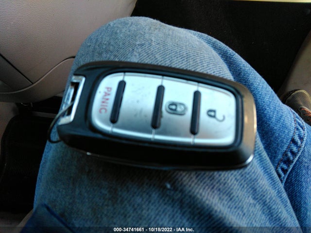 2C4RC1CG7JR274977 Chrysler Pacifica Lx
