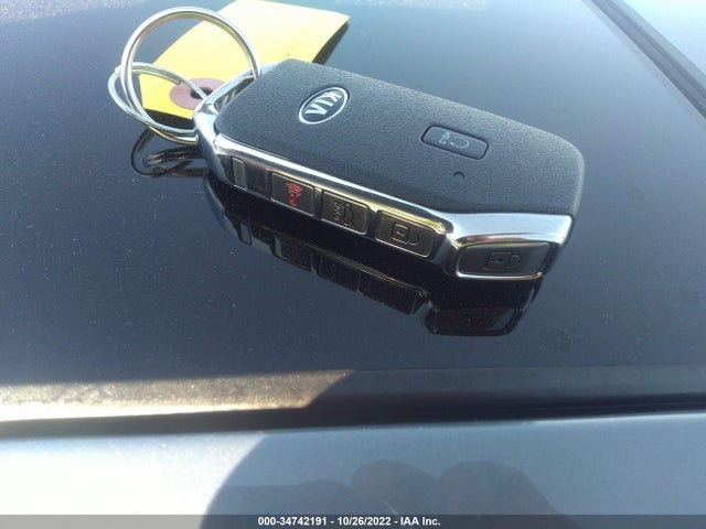2021 Kia K5, VIN: 5XXG34J27MG037063