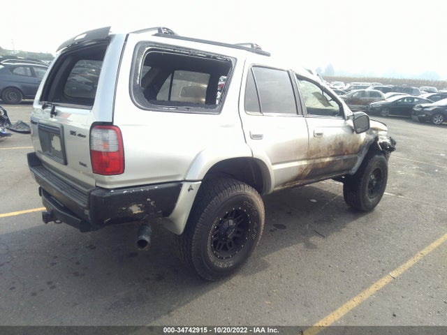 2000 TOYOTA 4RUNNER SR5 VIN: JT3HN86R0Y0315664