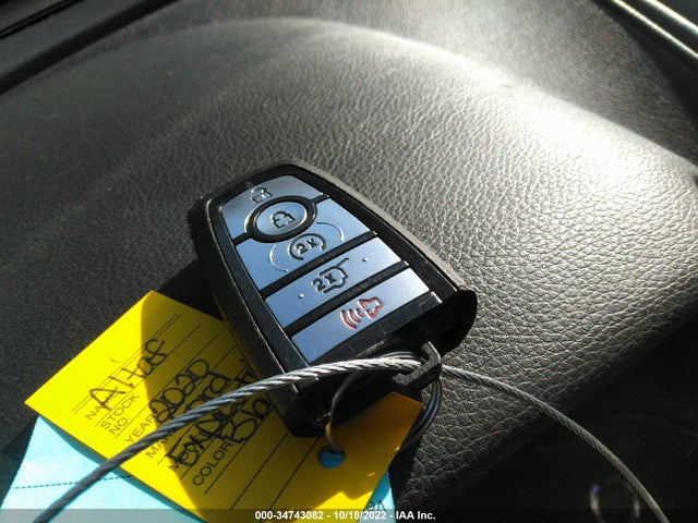 2020 Ford Expedition, VIN: 1FMJK1HT3LEA05912