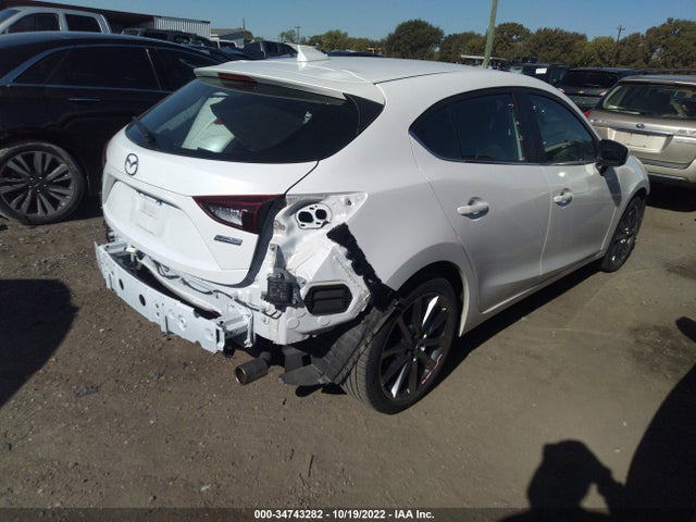 2018 MAZDA MAZDA3 5-DOOR TOURING VIN: 3MZBN1L33JM224719