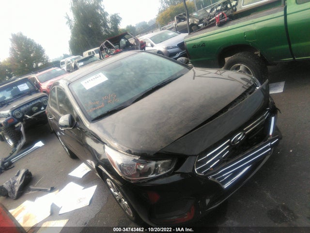 2021 3KPC24A68ME144412 main image