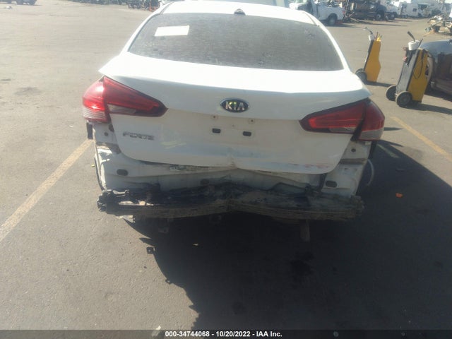 KIA FORTE LX 2017 3KPFK4A7XHE156864 Image 8