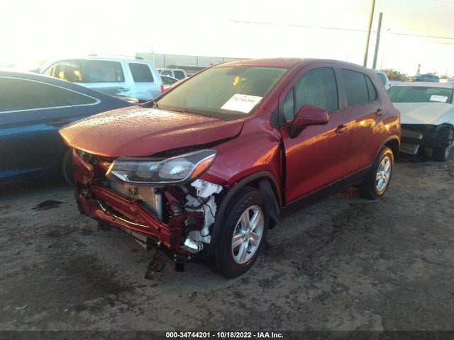Chevrolet TRAX LS 2022 KL7CJNSM7NB512905 Image 2