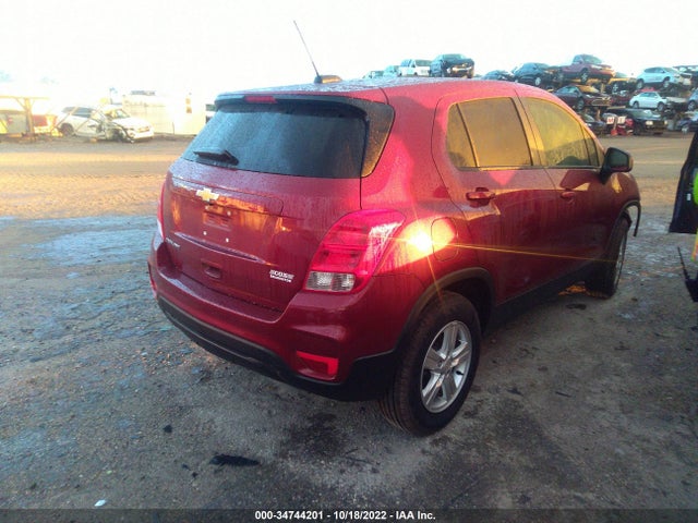 Chevrolet TRAX LS 2022 KL7CJNSM7NB512905 Image 4