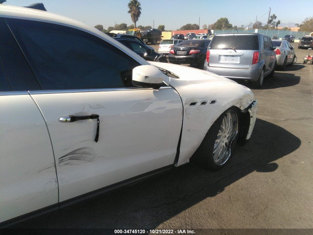 2017 Maserati Levante, VIN: ZN661XUA5HX207309