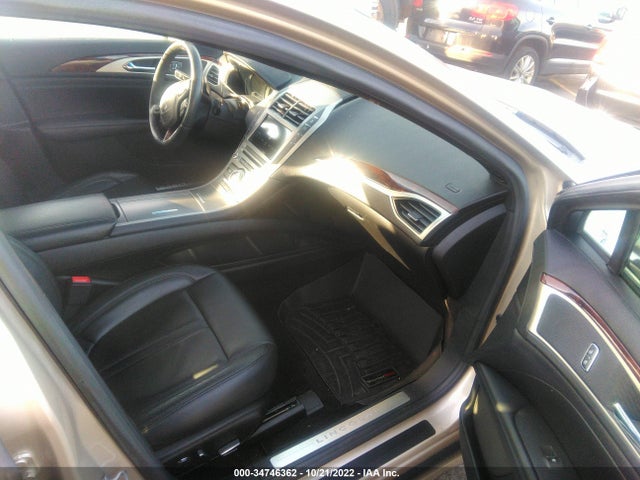 2017 Lincoln MKZ, VIN: 3LN6L5D98HR637698