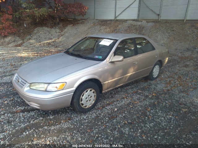 1998 TOYOTA CAMRY 4T1BG22K2WU844486 Photo 1