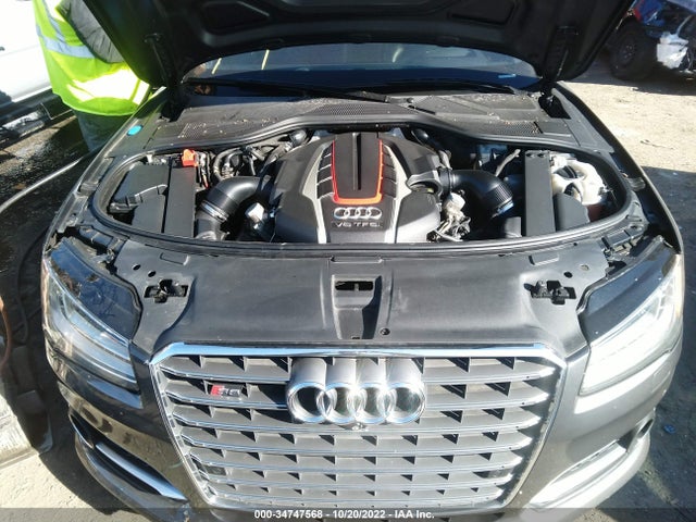 2015 Audi S8, VIN: WAUK2AFD4FN013670