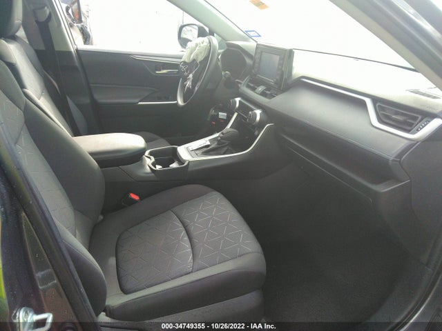 2021 Toyota RAV4, VIN: 2T3W1RFV0MC132600