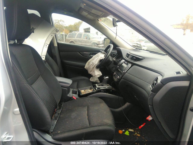2018 NISSAN ROGUE SV VIN: KNMAT2MV7JP540323