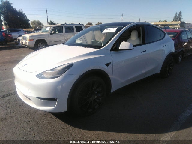 Tesla Model Y Long Range 2021 5YJYGAEE9MF234623 Image 2