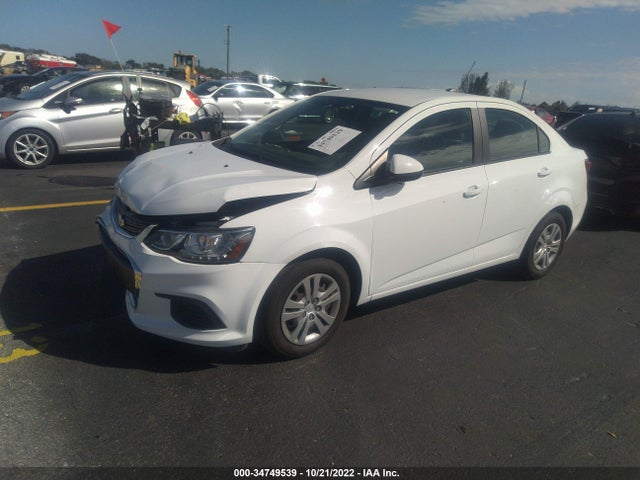 Chevrolet SONIC LS 2017 1G1JB5SH3H4140734 Image 2