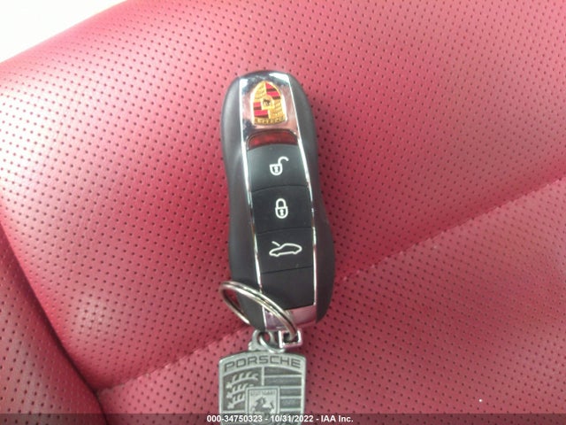 2018 Porsche 911, VIN: WP0AD2A9XJS156134