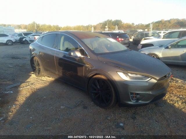 2016 Tesla Model X, VIN: 5YJXCBE45GF000374