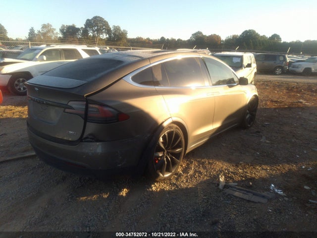 2016 Tesla Model X, VIN: 5YJXCBE45GF000374