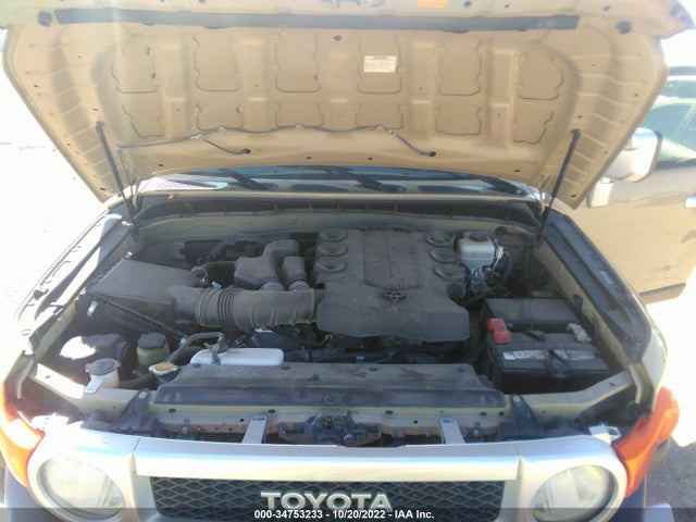 2014 Toyota FJ Cruiser, VIN: JTEBU4BF7EK177724