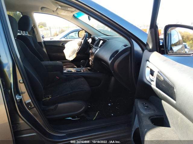 2015 NISSAN PATHFINDER S VIN: 5N1AR2MN7FC677142