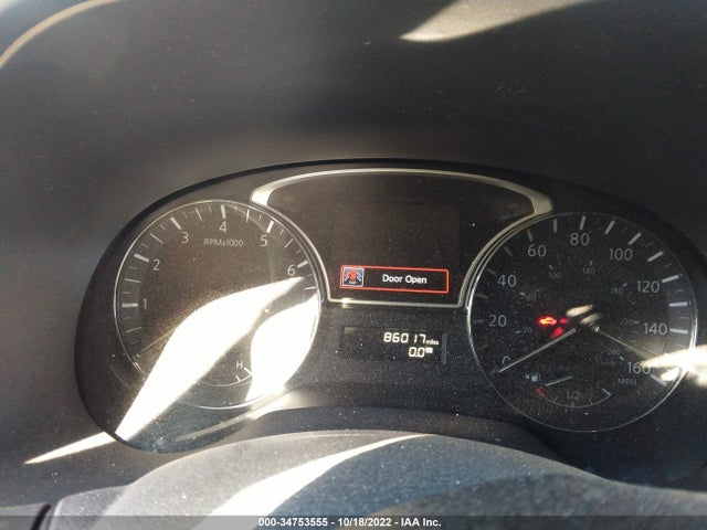 2015 NISSAN PATHFINDER S VIN: 5N1AR2MN7FC677142