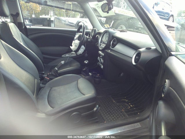 2007 MINI COOPER HARDTOP VIN: WMWMF33587TU60795