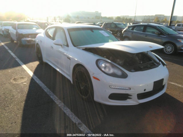 2016 Porsche Panamera, VIN: WP0AA2A78GL000443