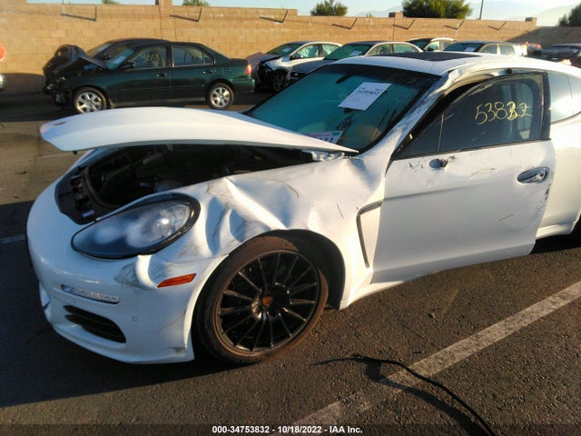 2016 Porsche Panamera, VIN: WP0AA2A78GL000443
