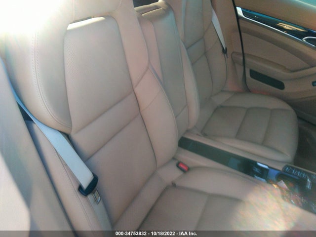 2016 Porsche Panamera, VIN: WP0AA2A78GL000443