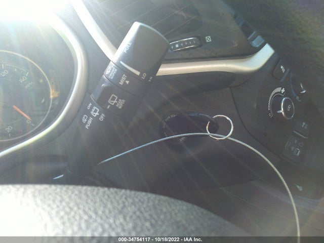 Jeep Cherokee 2018 1C4PJLCB0JD560623 Image 3