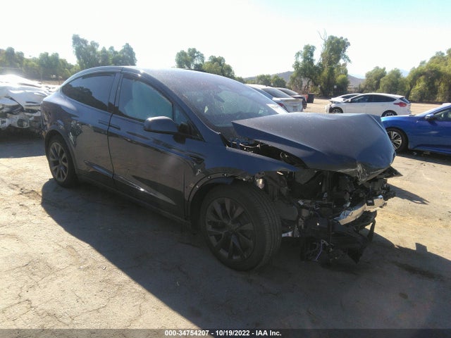 2022 Tesla Model X, VIN: 7SAXCDE50NF349494