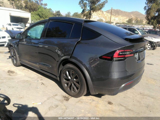 2022 Tesla Model X, VIN: 7SAXCDE50NF349494