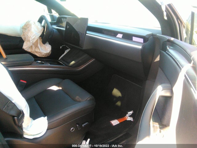 2022 Tesla Model X, VIN: 7SAXCDE50NF349494