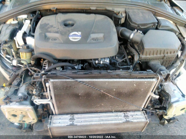 2015 Volvo XC60, VIN: YV426MDC2F2604565