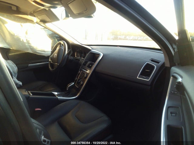 2015 Volvo XC60, VIN: YV4940RC6F2606213