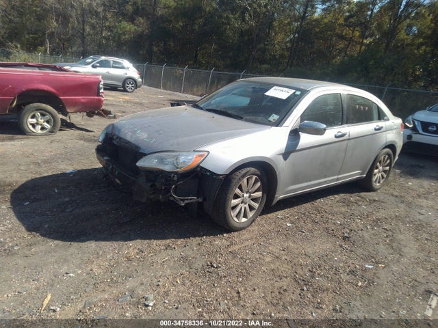 Chrysler 200 Limited 2013 1C3CCBCG6DN527062 Image 2