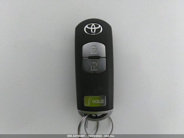 2020 Toyota Yaris, VIN: 3MYDLBJV9LY700674