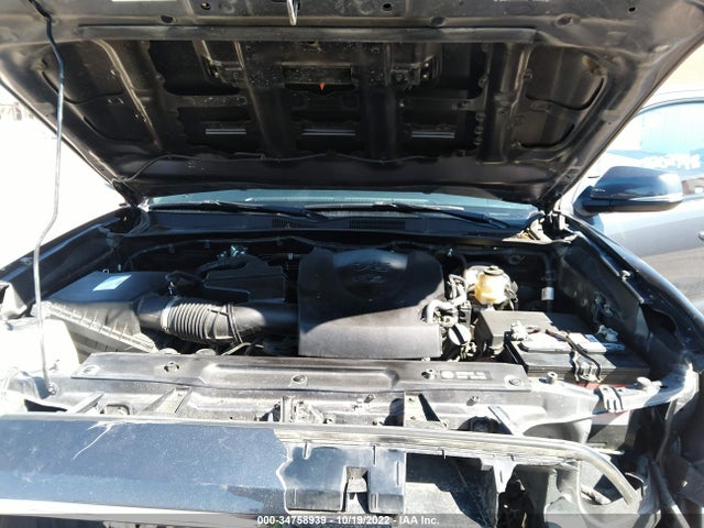 Toyota Tacoma 2018 5TFCZ5ANXJX161040 Image 10