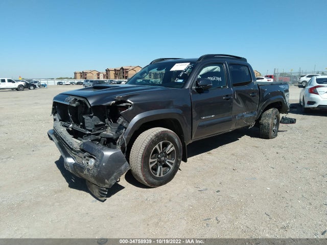 Toyota Tacoma 2018 5TFCZ5ANXJX161040 Image 2