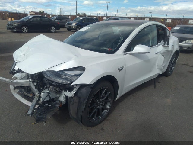 Tesla MODEL 3 2018 5YJ3E1EA8JF009215 Image 2