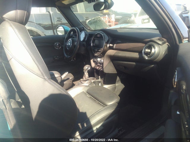 2018 Mini Roadster, VIN: WMWWG9C52J3E38925