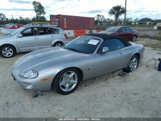 SAJGX2245WC031243 Jaguar XK8