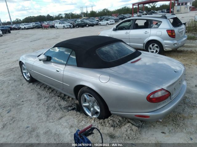 SAJGX2245WC031243 Jaguar XK8