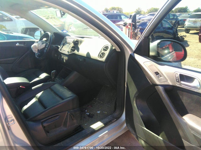 2013 VOLKSWAGEN TIGUAN SE VIN: WVGAV7AX8DW551883