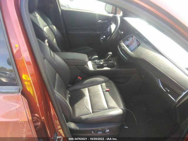 2019 Cadillac XT4, VIN: 1GYFZFR49KF111259