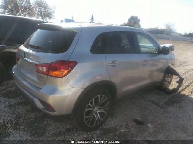 2018 Mitsubishi Outlander, VIN: JA4AR3AU8JU011586
