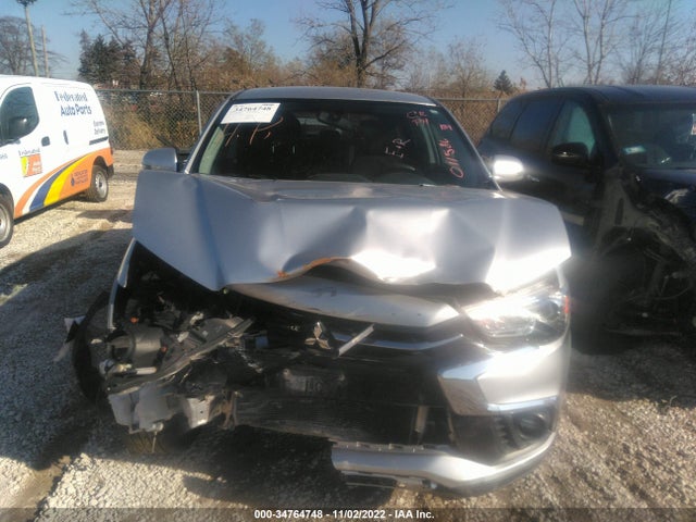 2018 Mitsubishi Outlander, VIN: JA4AR3AU8JU011586