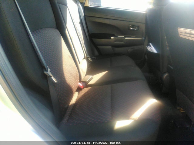 2018 Mitsubishi Outlander, VIN: JA4AR3AU8JU011586