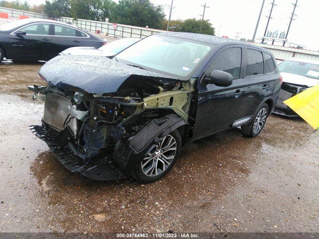 JA4AD2A30JJ001085 Mitsubishi Outlander Es