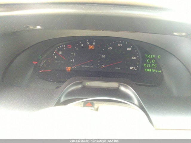 Lincoln Continental Base/w 2002 1LNHM97V22Y681937 Image 8